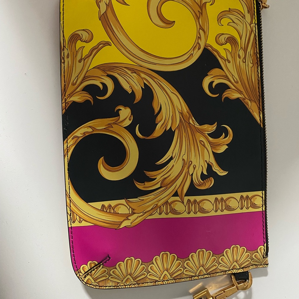 AUTHENTIC VERSACE WRISLET